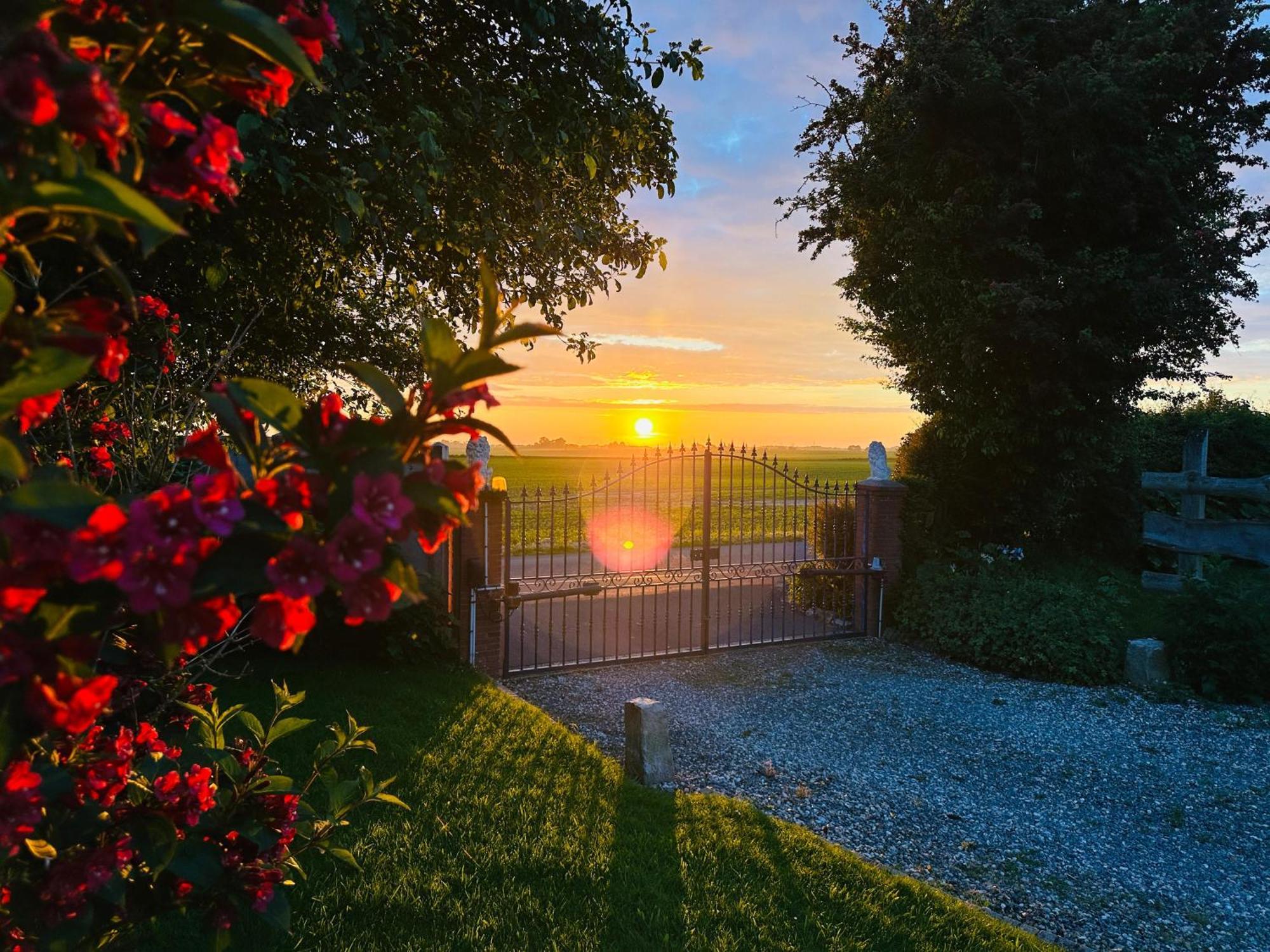 Le Clos Brayon Saint-Honore  エクステリア 写真